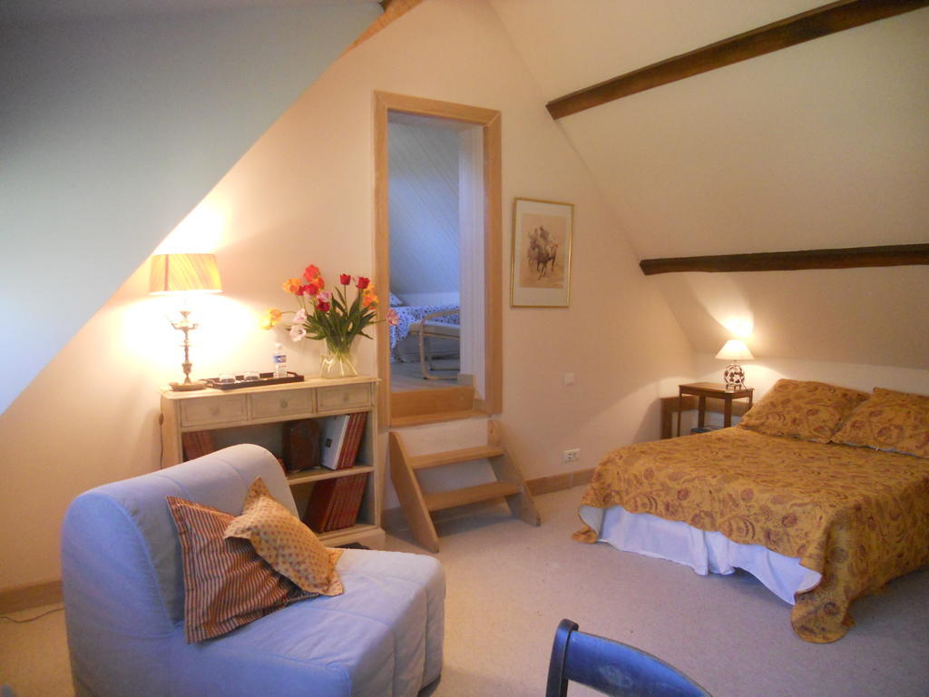 Les Vieux Guays Bed and Breakfast Cerdon  Kamer foto