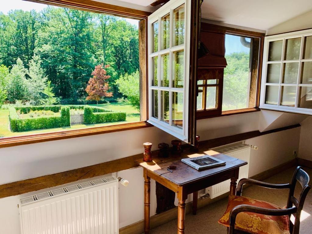 Les Vieux Guays Bed and Breakfast Cerdon  Buitenkant foto